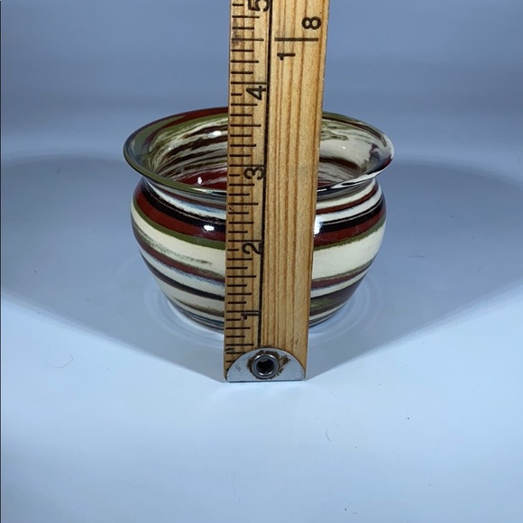 Desert Sands Pottery Lipped Bowl - Picture 9 of 10